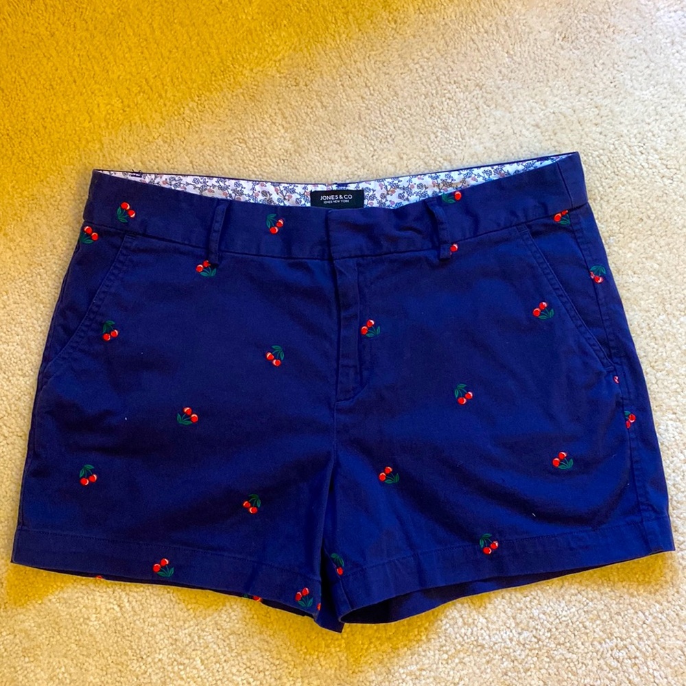Jones New York Shorts Size 10